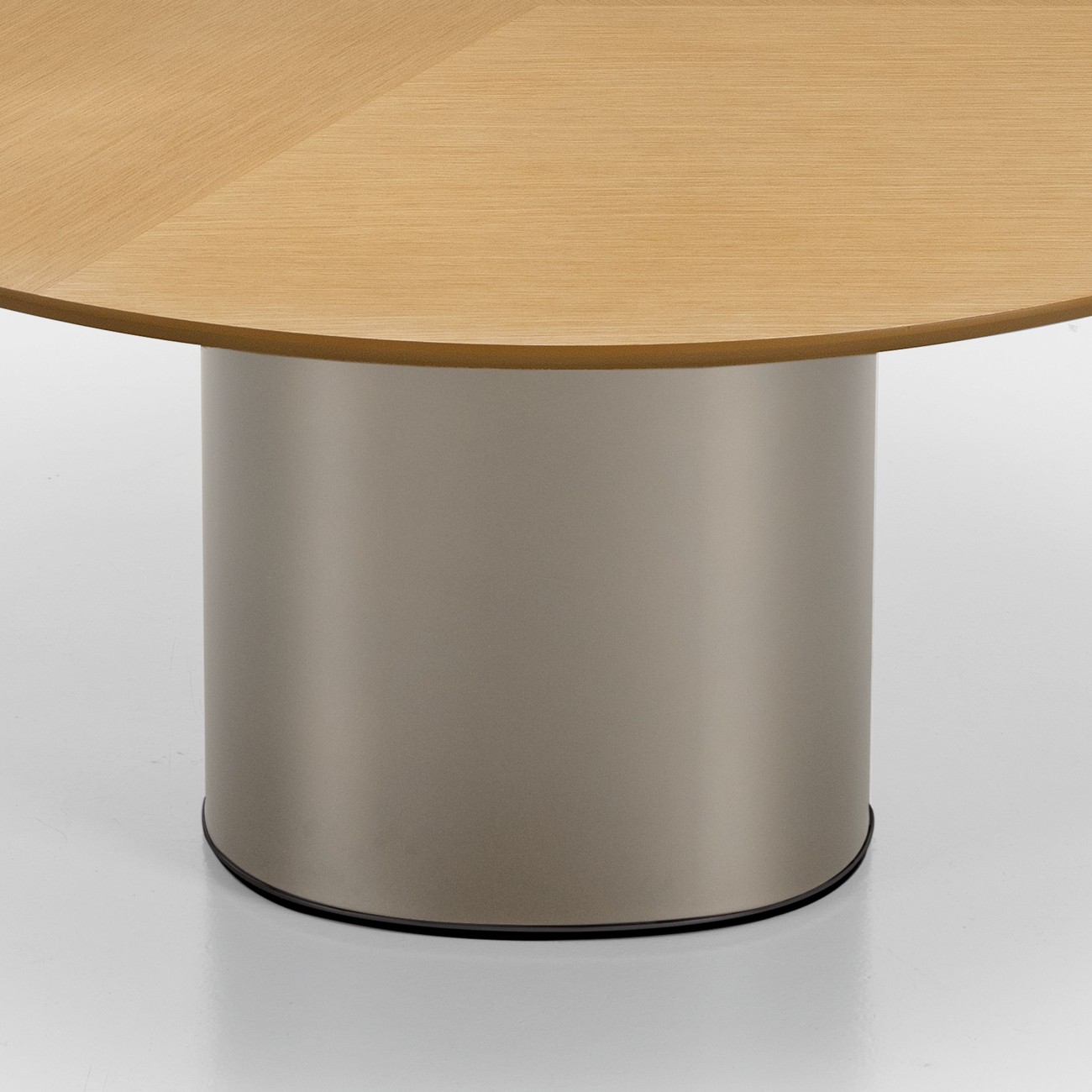 KRISTALIA HOLO PILLAR TABLE