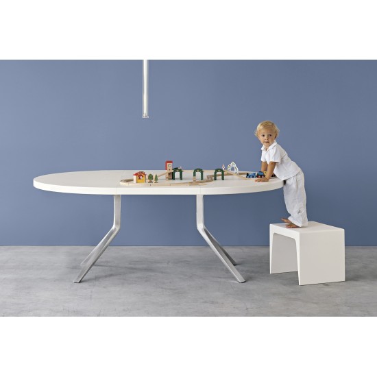 KRISTALIA OOPS WOOD TABLES