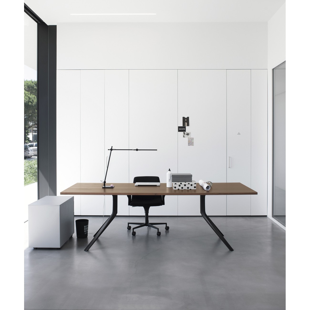 KRISTALIA OOPS WOOD TABLES