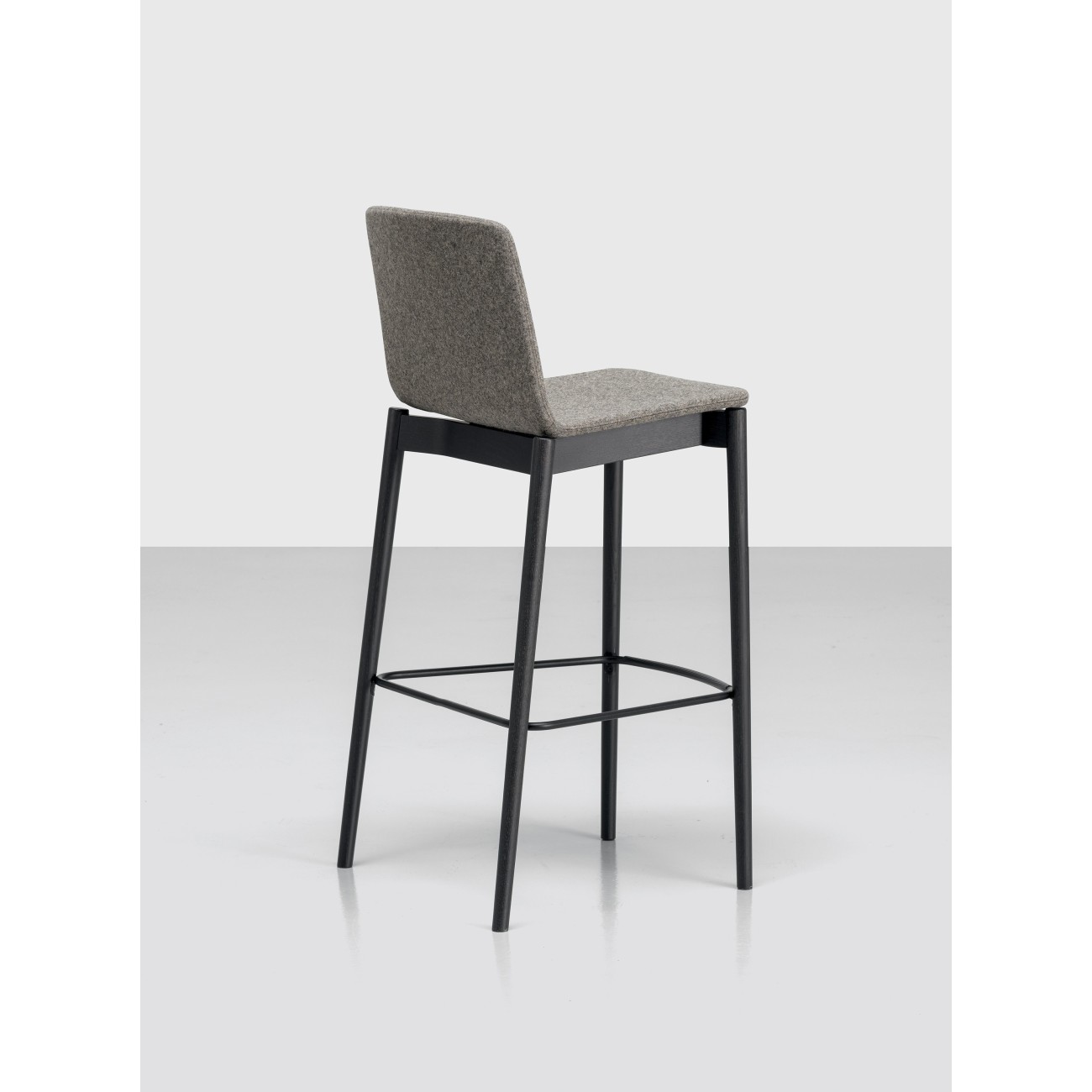 KRISTALIA RAMA WOOD SEATS