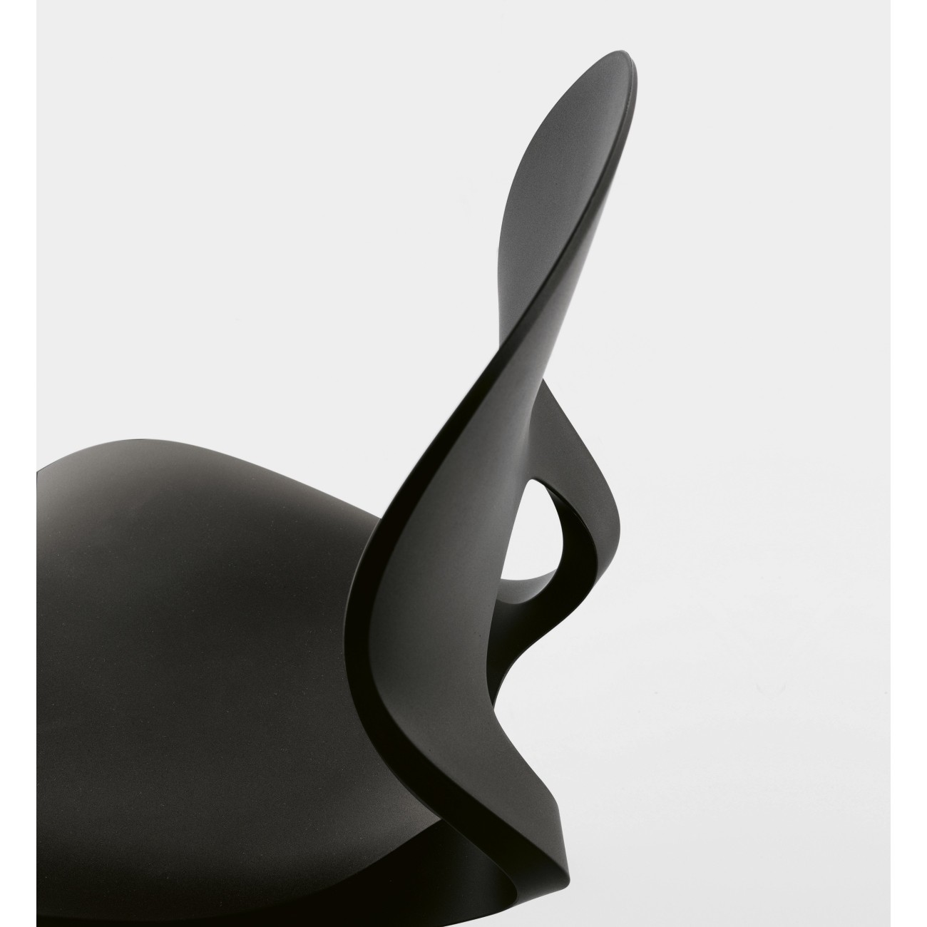 KRISTALIA CHAIR PIKAIA