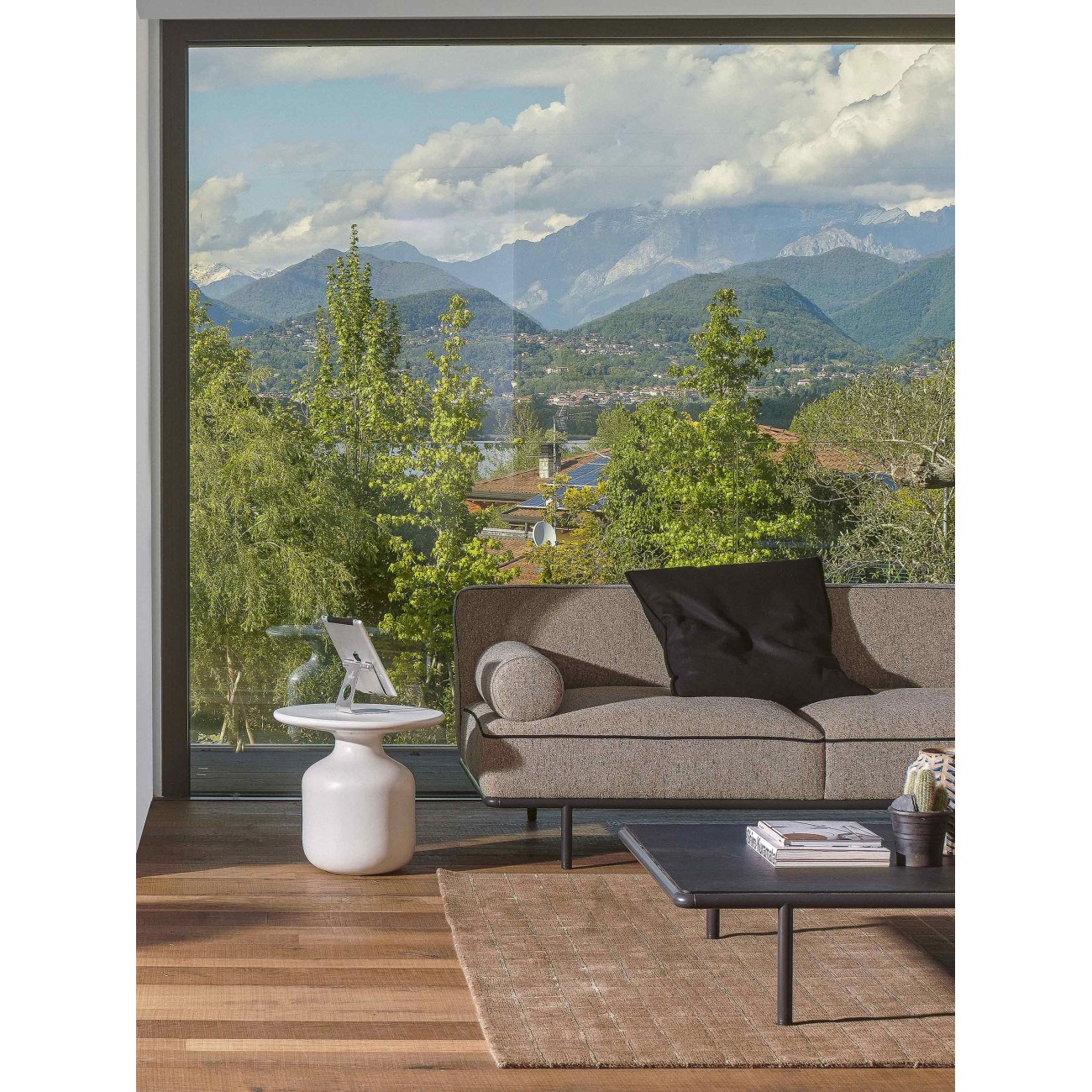 CAPPELLINI MINI BOTTLE TABLE BASSE