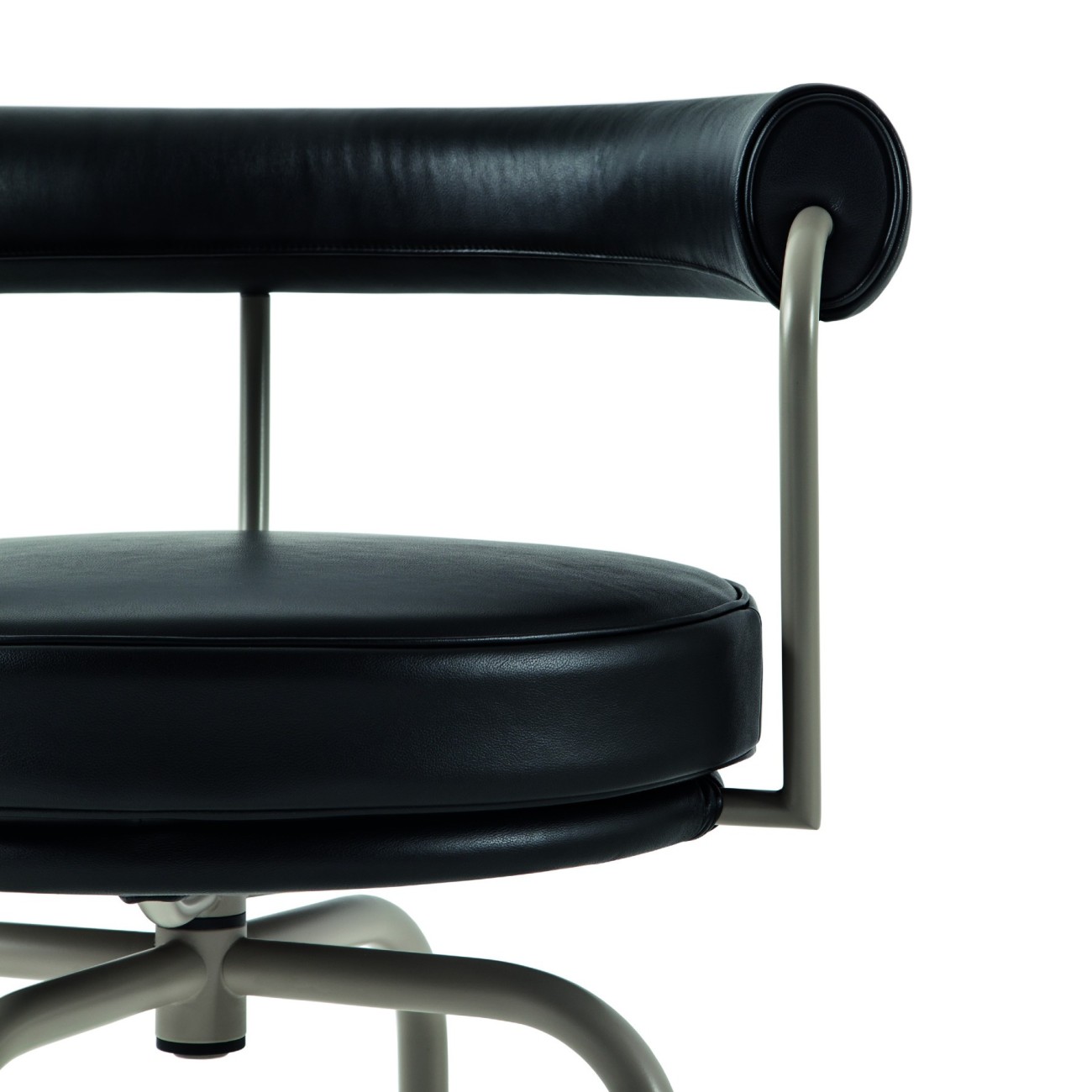 CASSINA FAUTEUIL PIVOTANT LC7