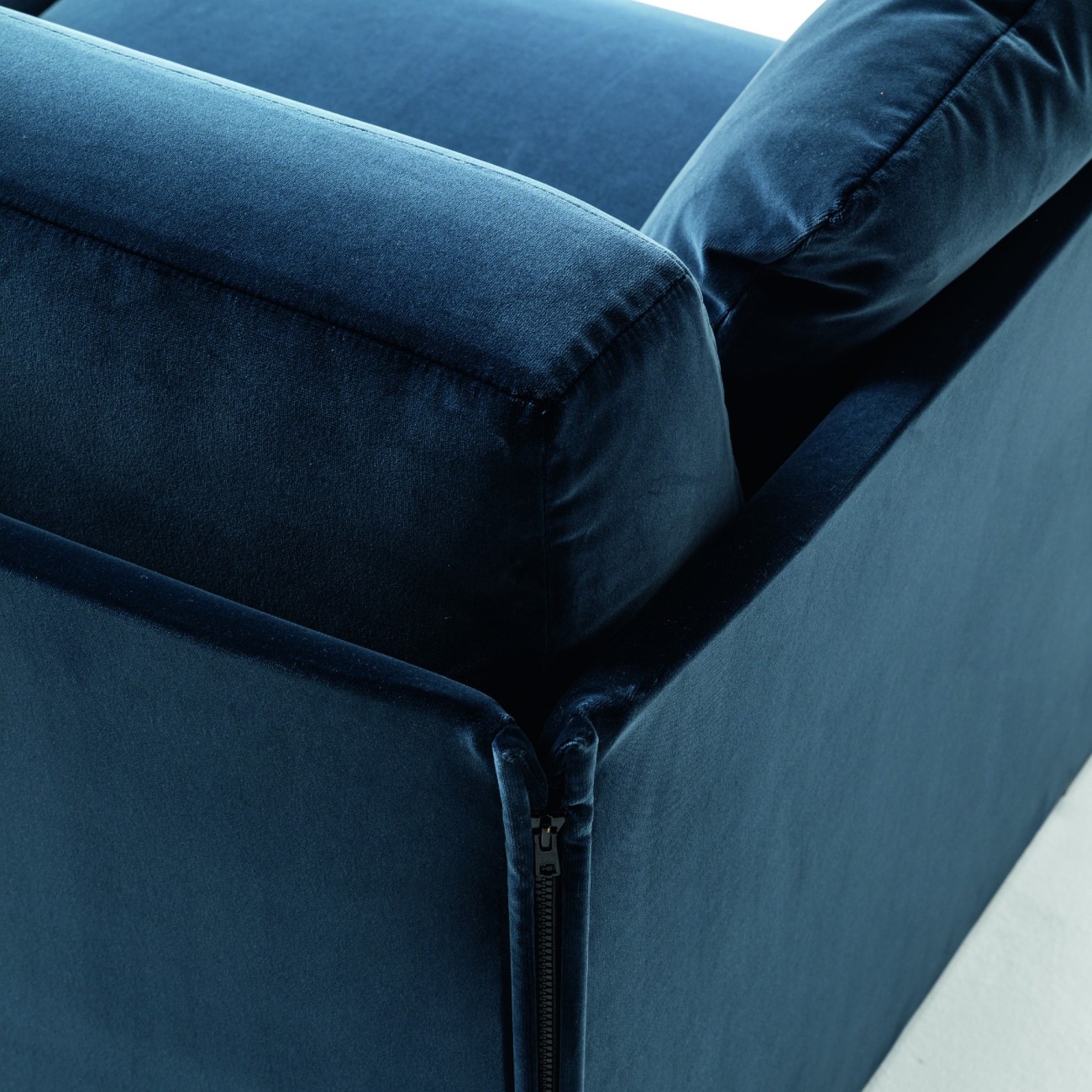 CASSINA DUC ARMCHAIR