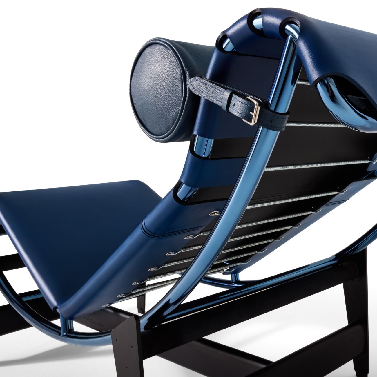 CASSINA CHAISE LONGUE LC4