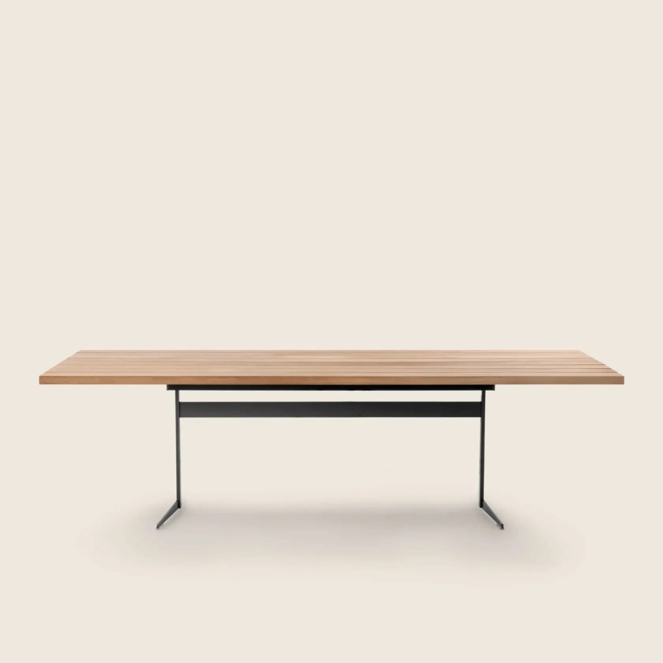 FLEXFORM FLY OUTDOOR TABLE