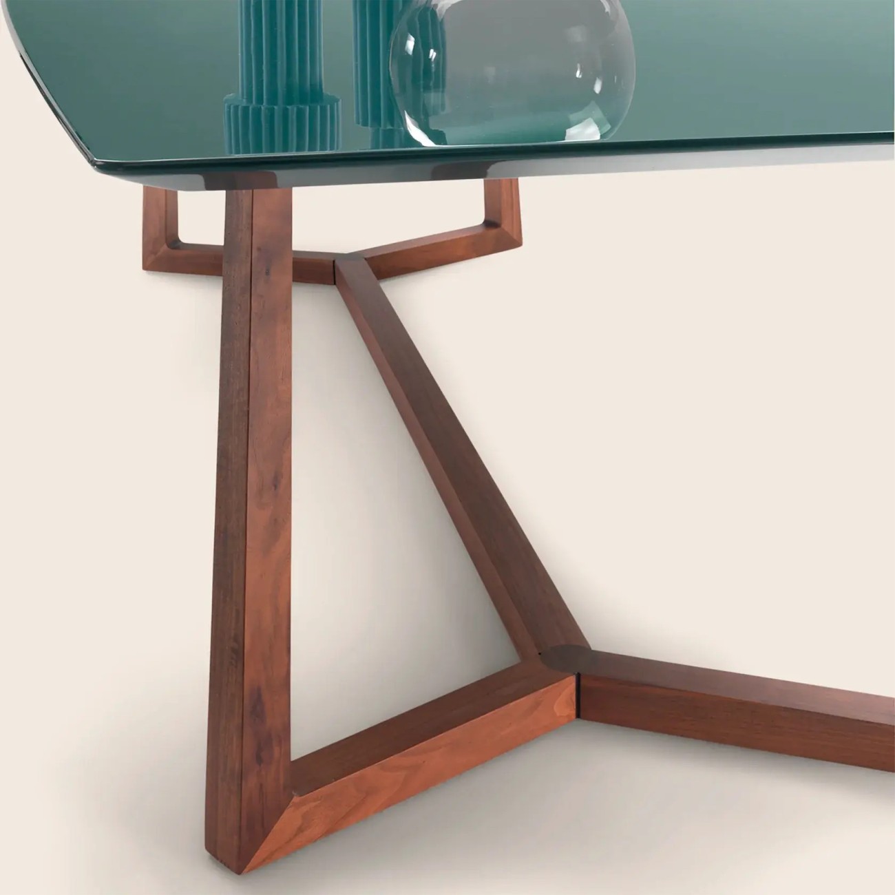 FLEXFORM GIPSY TABLE