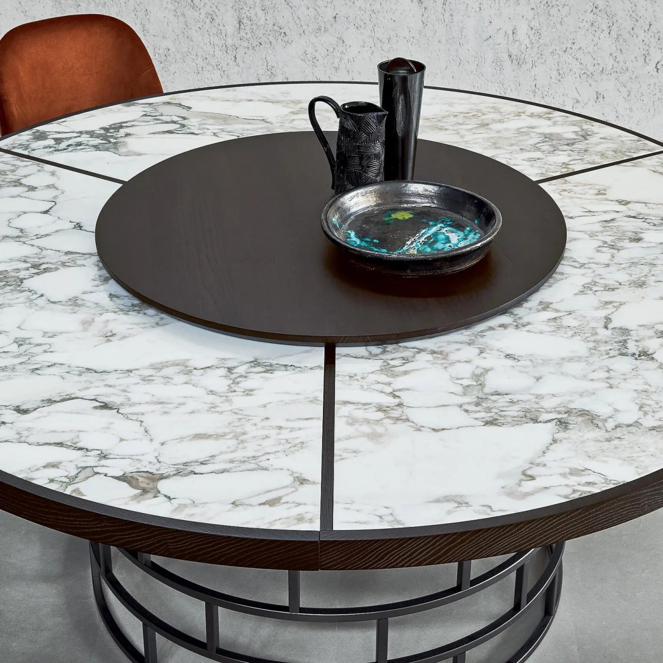 FLEXFORM CROWN TABLE