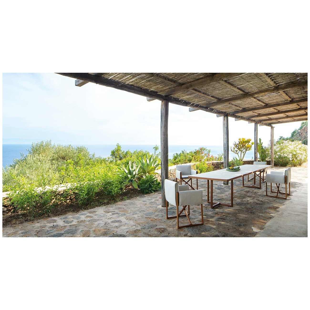 PAOLA LENTI PORTOFINO TABLE