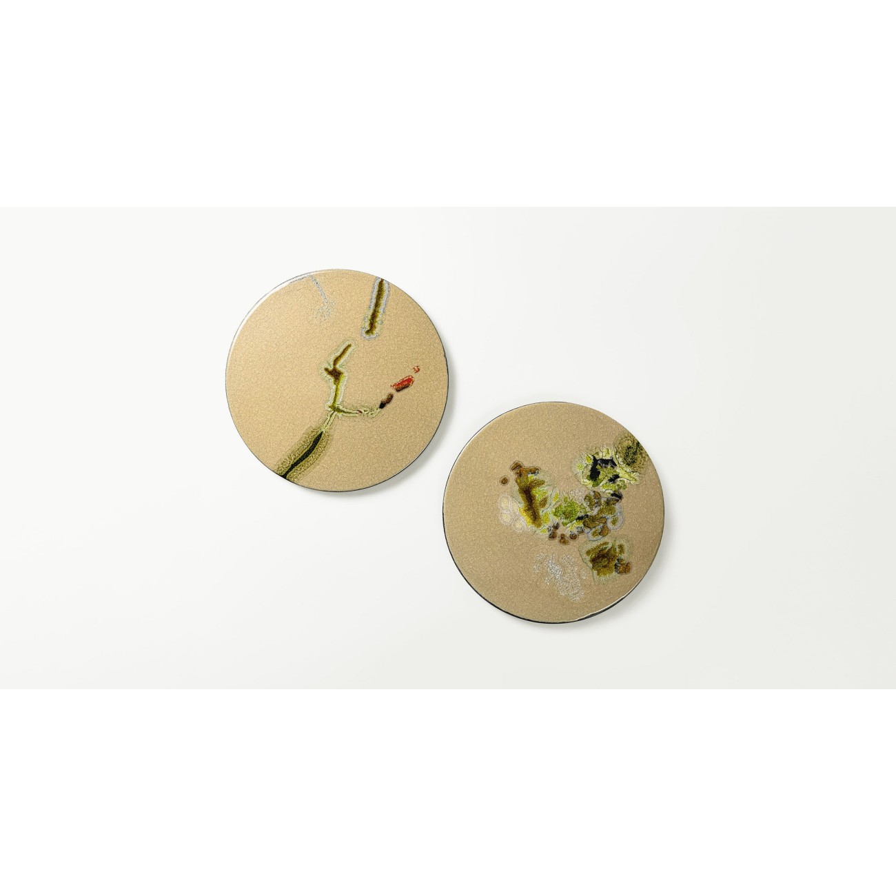 PAOLA LENTI – GIRO TABLE