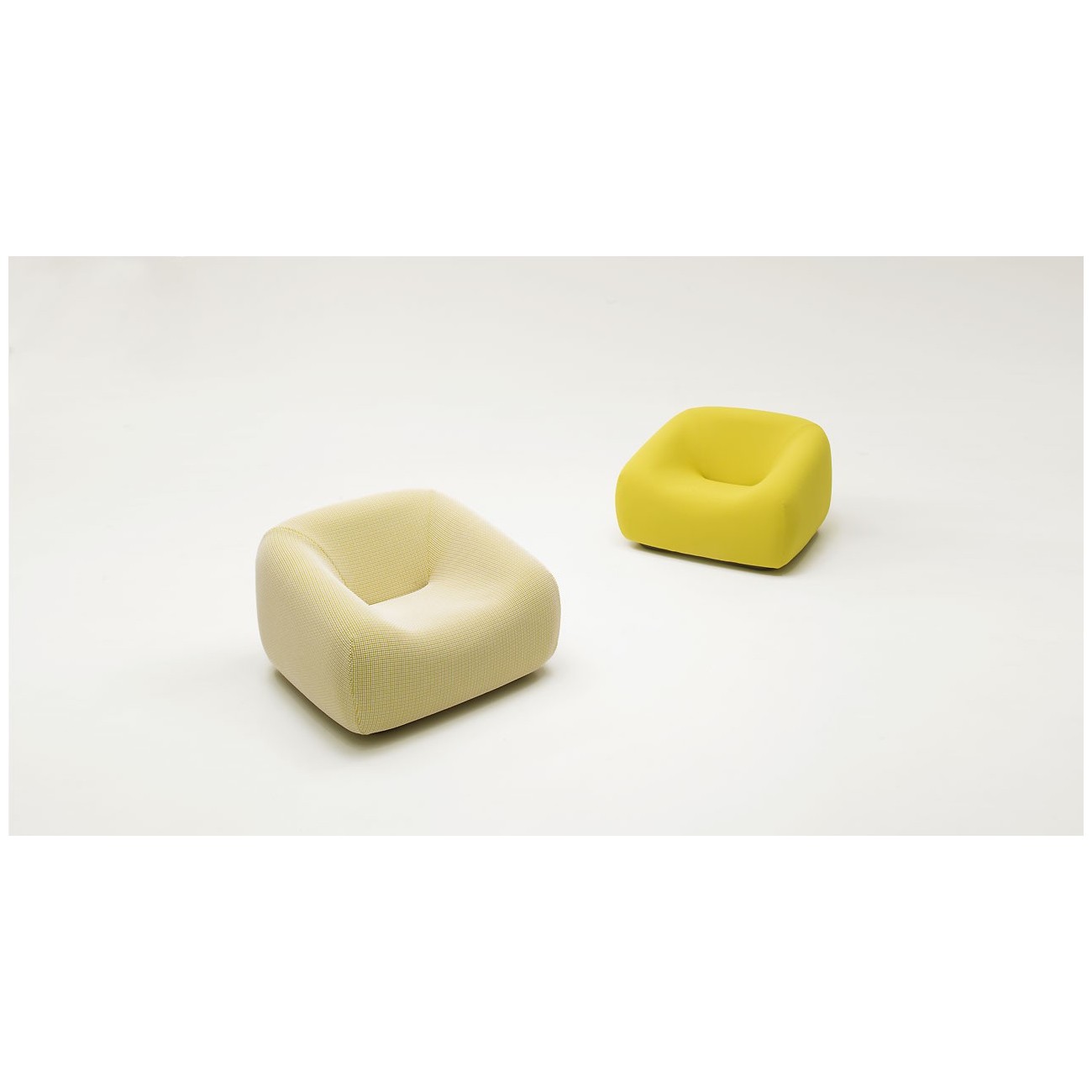 PAOLA LENTI – SMILE ARMCHAIR