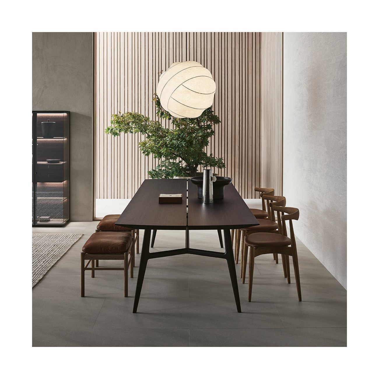 RIMADESIO FRANCIS TABLE
